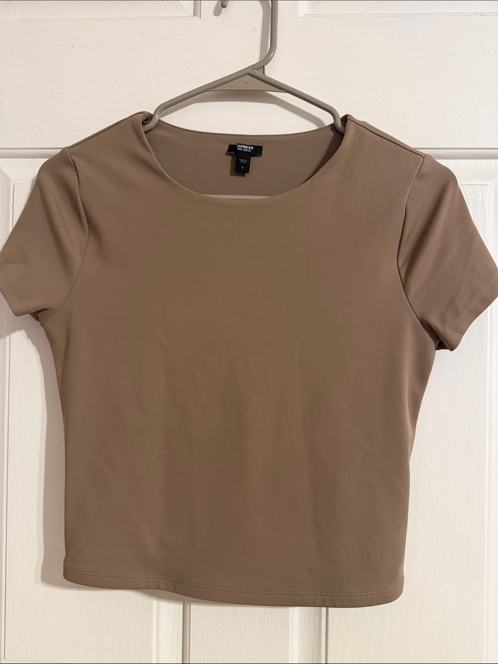 Express Short Sleeve Scoop Neck crop Top